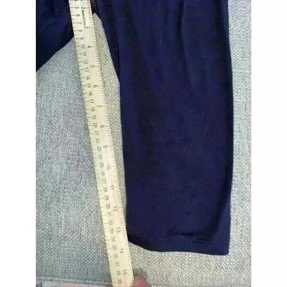 gymshark capri leggings black medium EUC - Picture 3 of 5